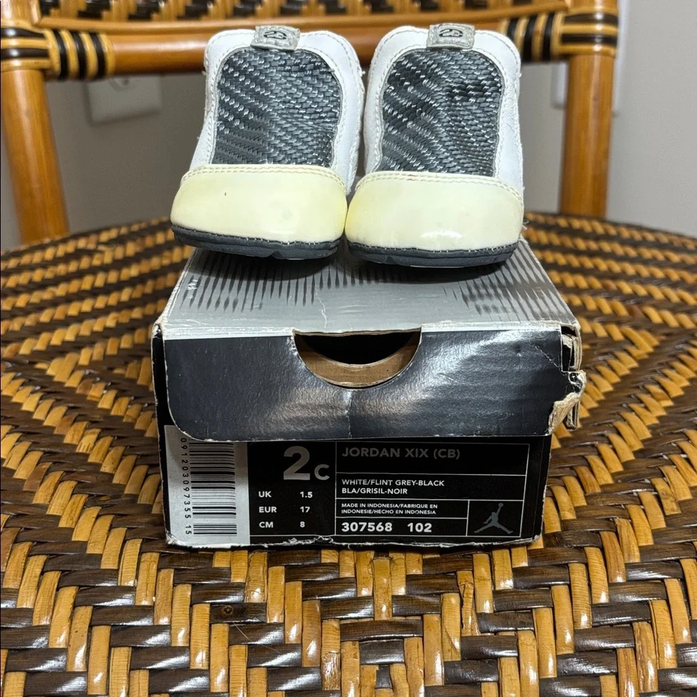 Jordan 19 XIX White Flint Grey Sneakers 2C